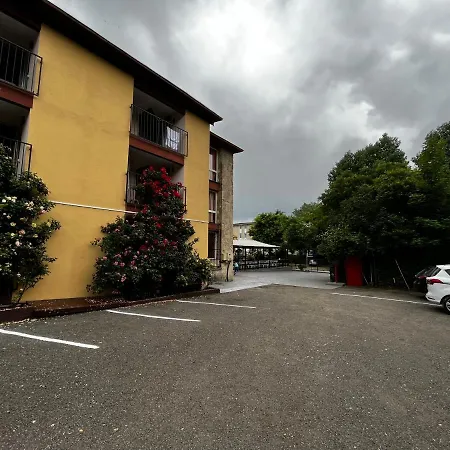 Fagaras Хостел Эфорие Норд