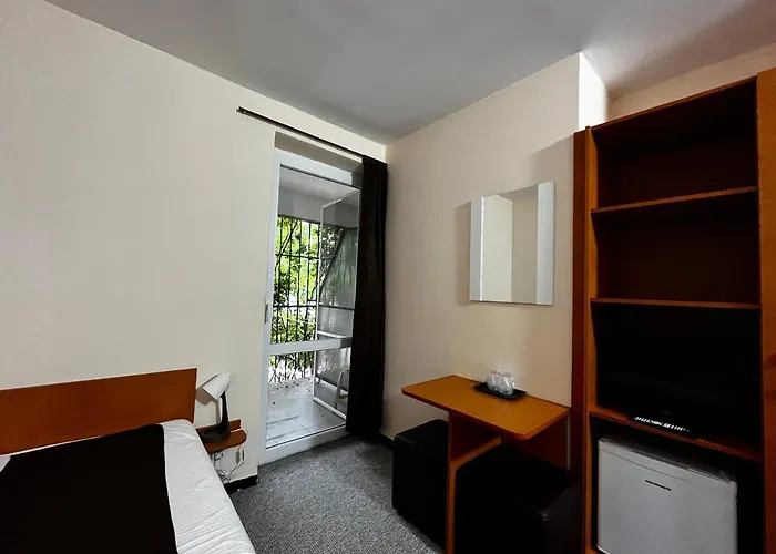 ホステル Fagaras