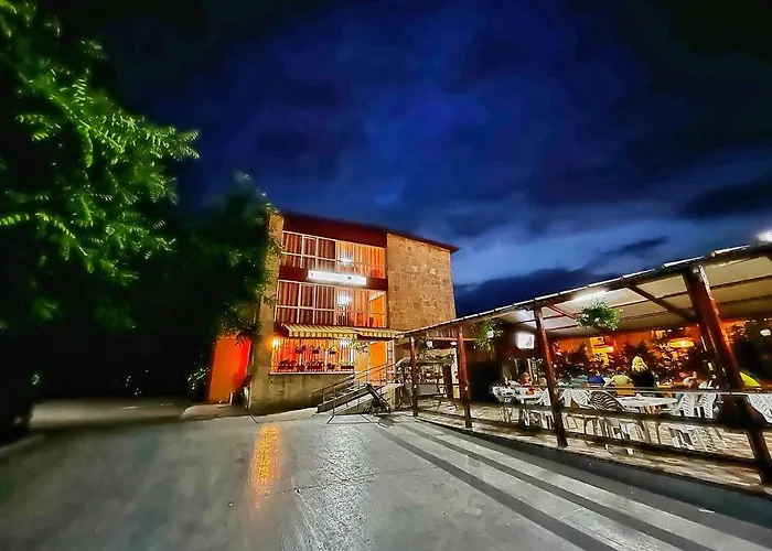 ホステル Fagaras エフォリエ・ノルド